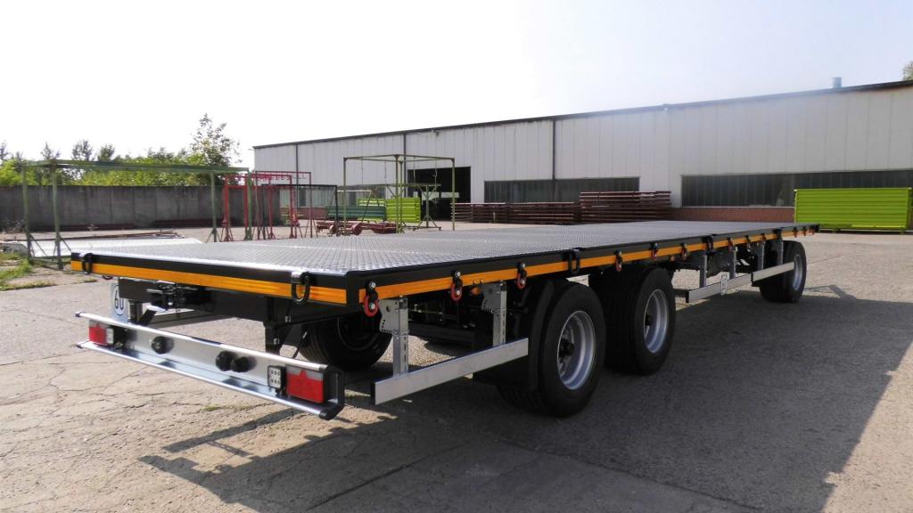 Plattformanhänger 24 hinten rechts (Abbildung enthält Zusatzausrüstung)